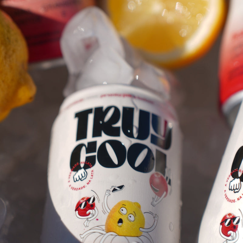 Truy Cool fica fresh! -  limão, cranberry & vodka juntos e mixturados