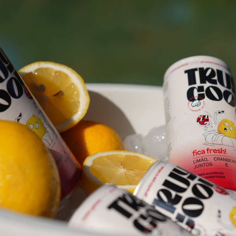 Truy Cool fica fresh! -  limão, cranberry & vodka juntos e mixturados
